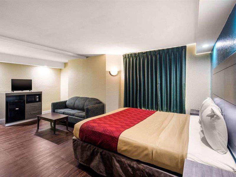 Quality Inn & Suites Richardson-Dallas Buitenkant foto