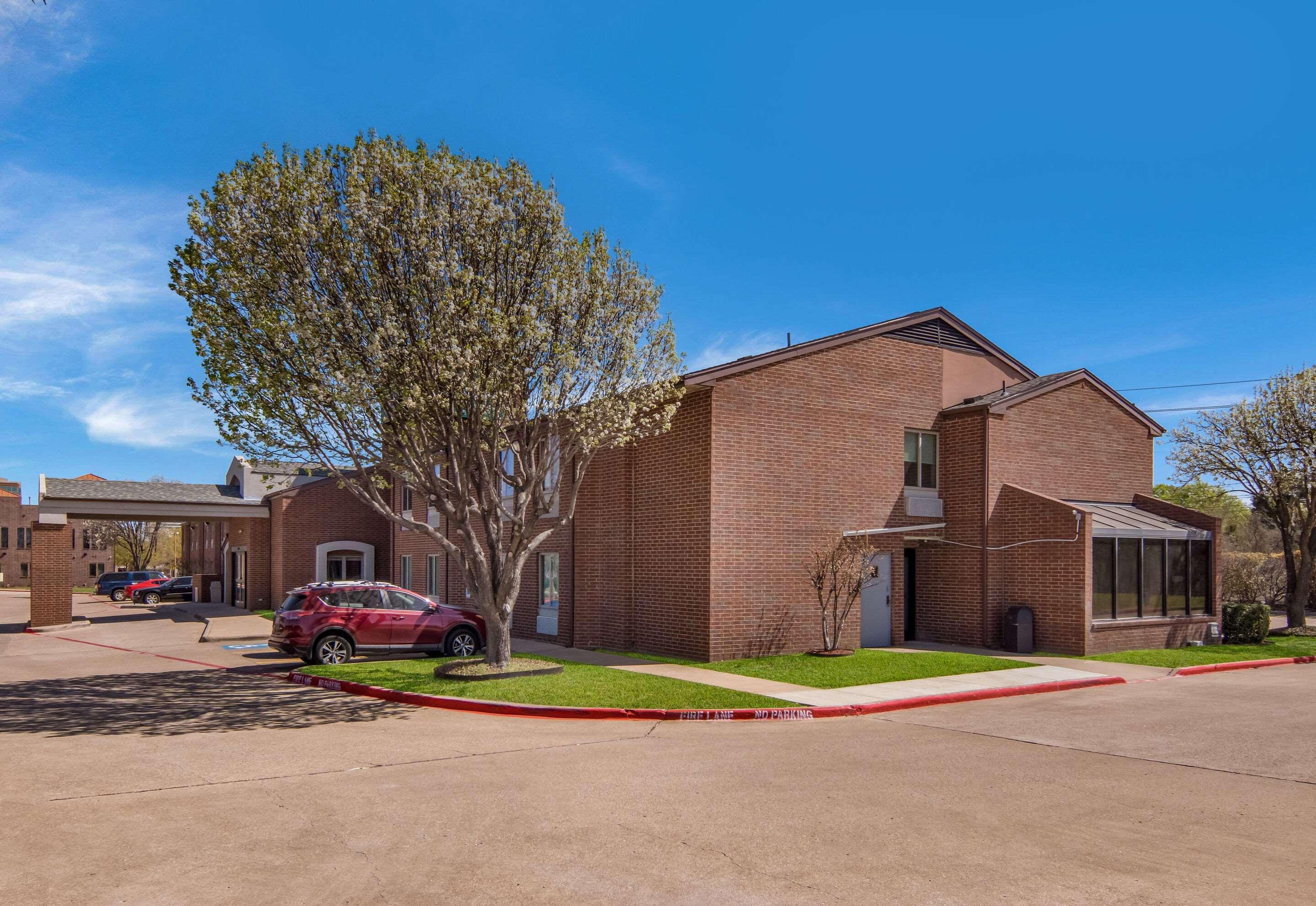 Quality Inn & Suites Richardson-Dallas Buitenkant foto