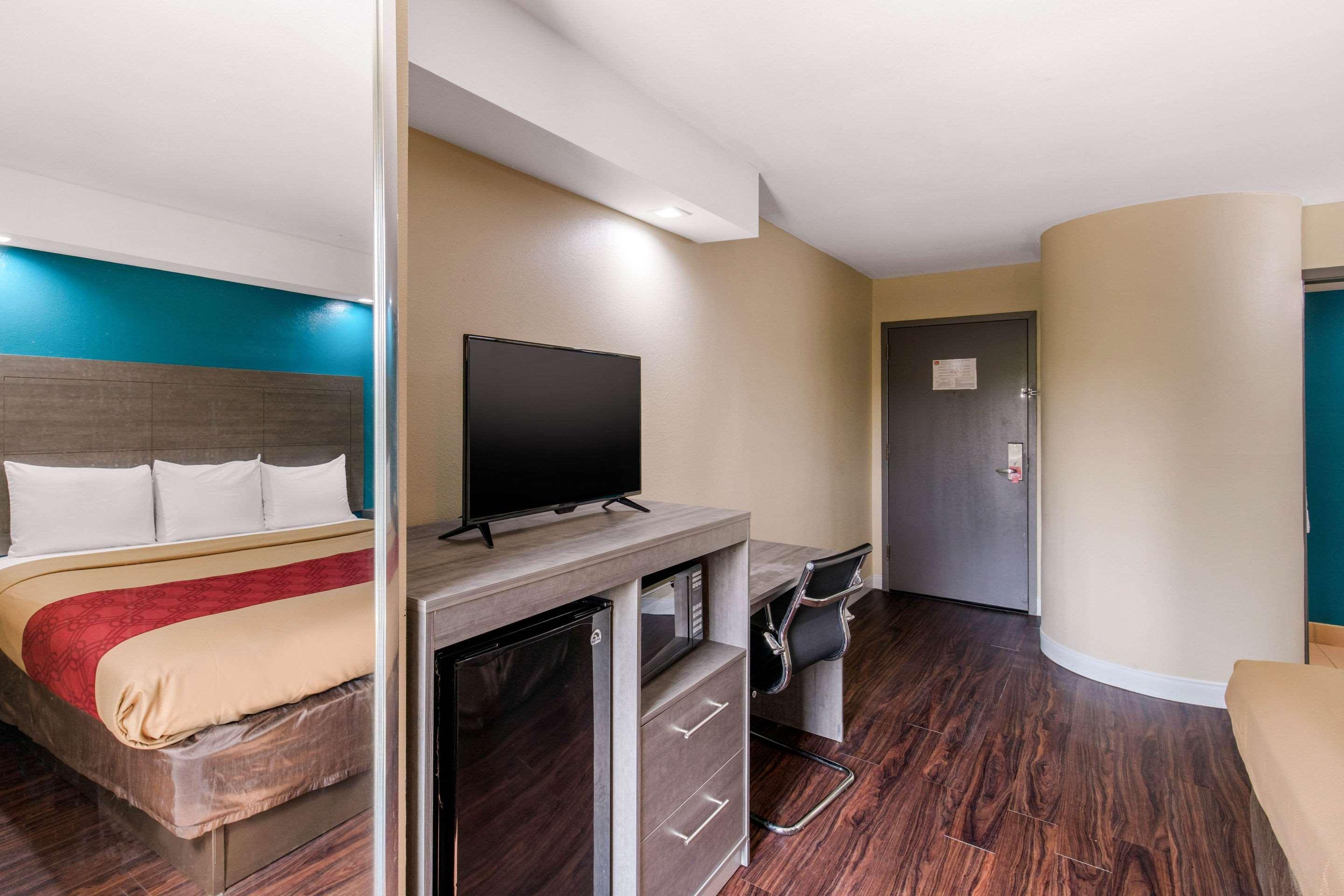Quality Inn & Suites Richardson-Dallas Buitenkant foto