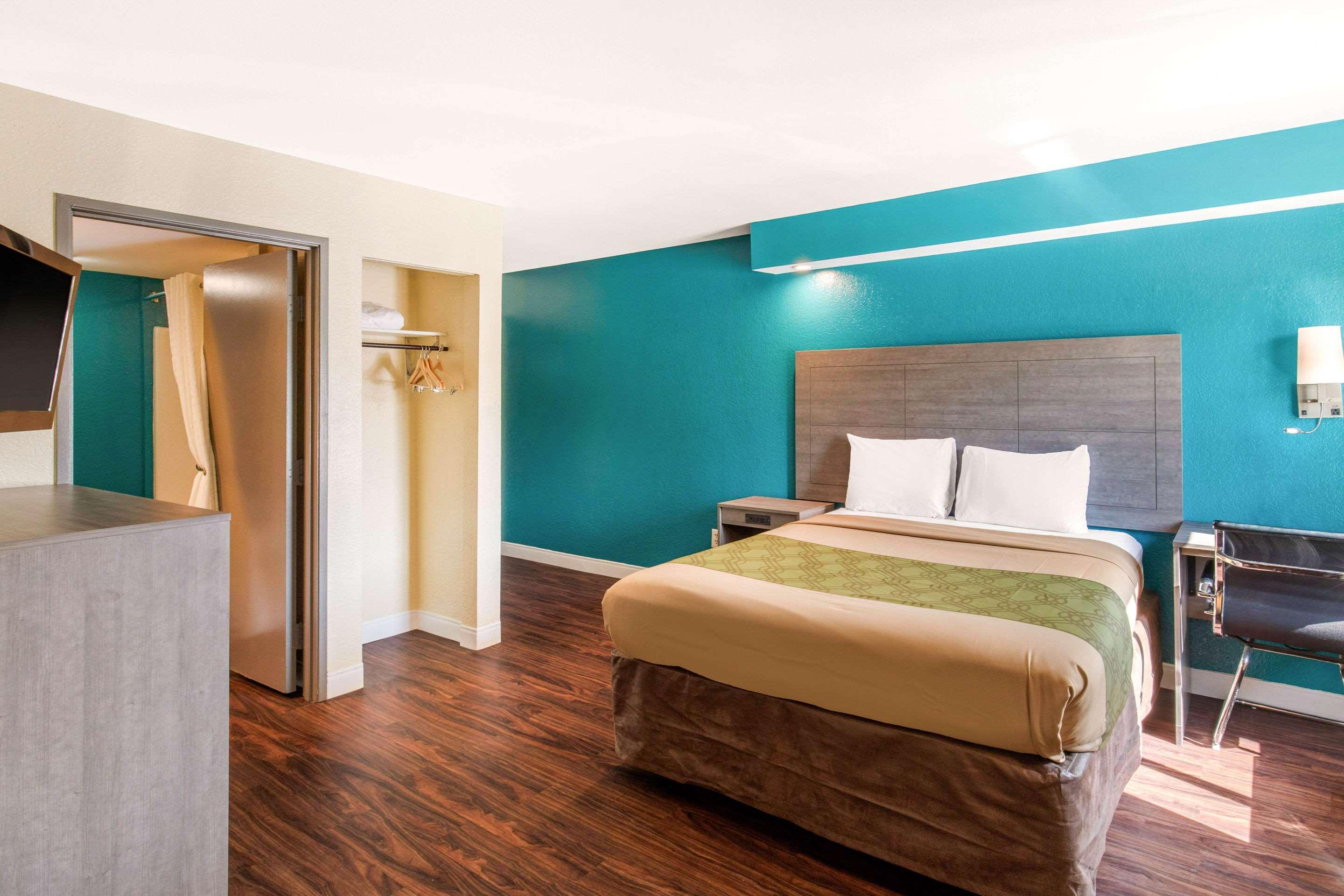 Quality Inn & Suites Richardson-Dallas Buitenkant foto
