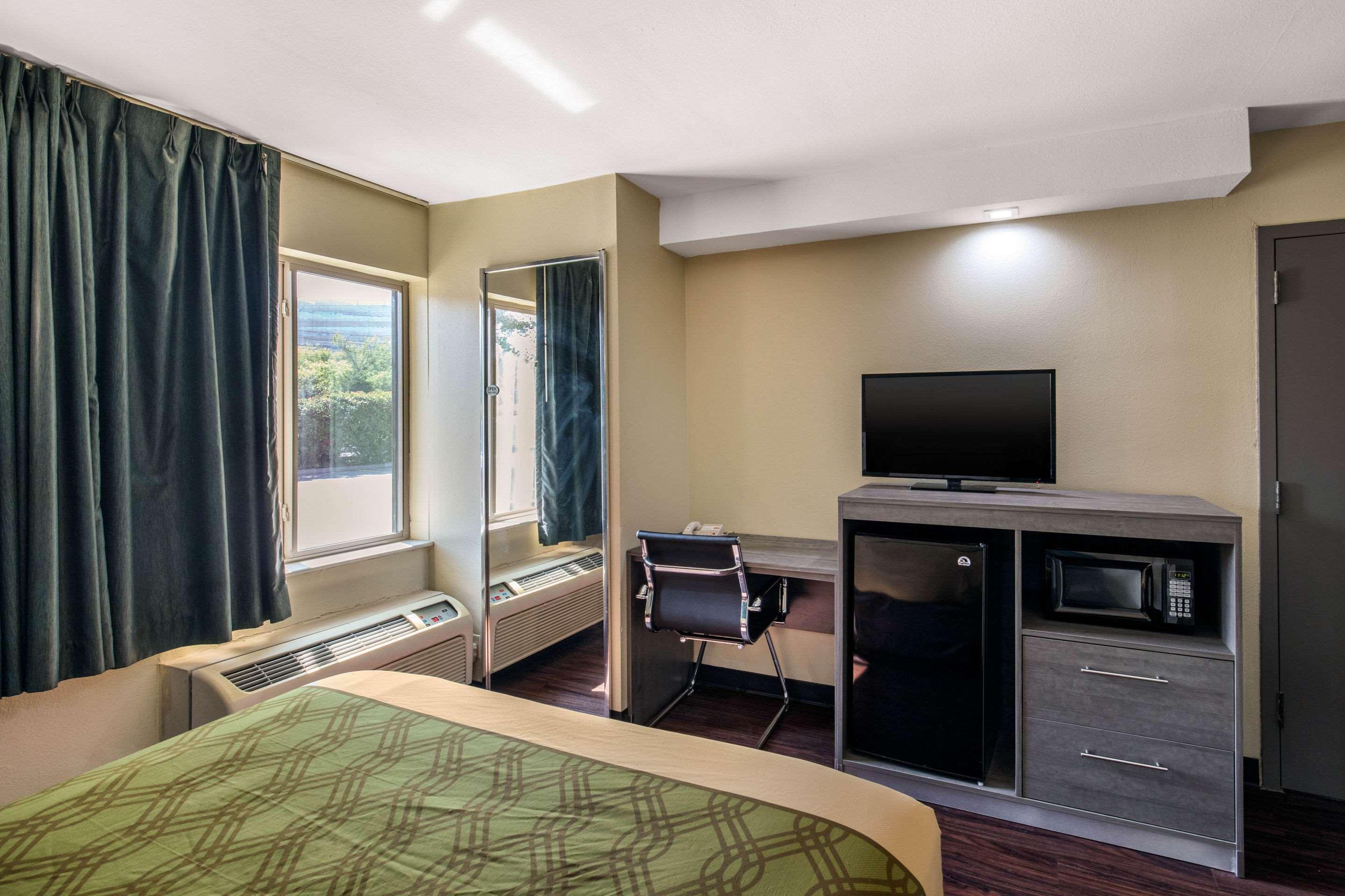 Quality Inn & Suites Richardson-Dallas Buitenkant foto