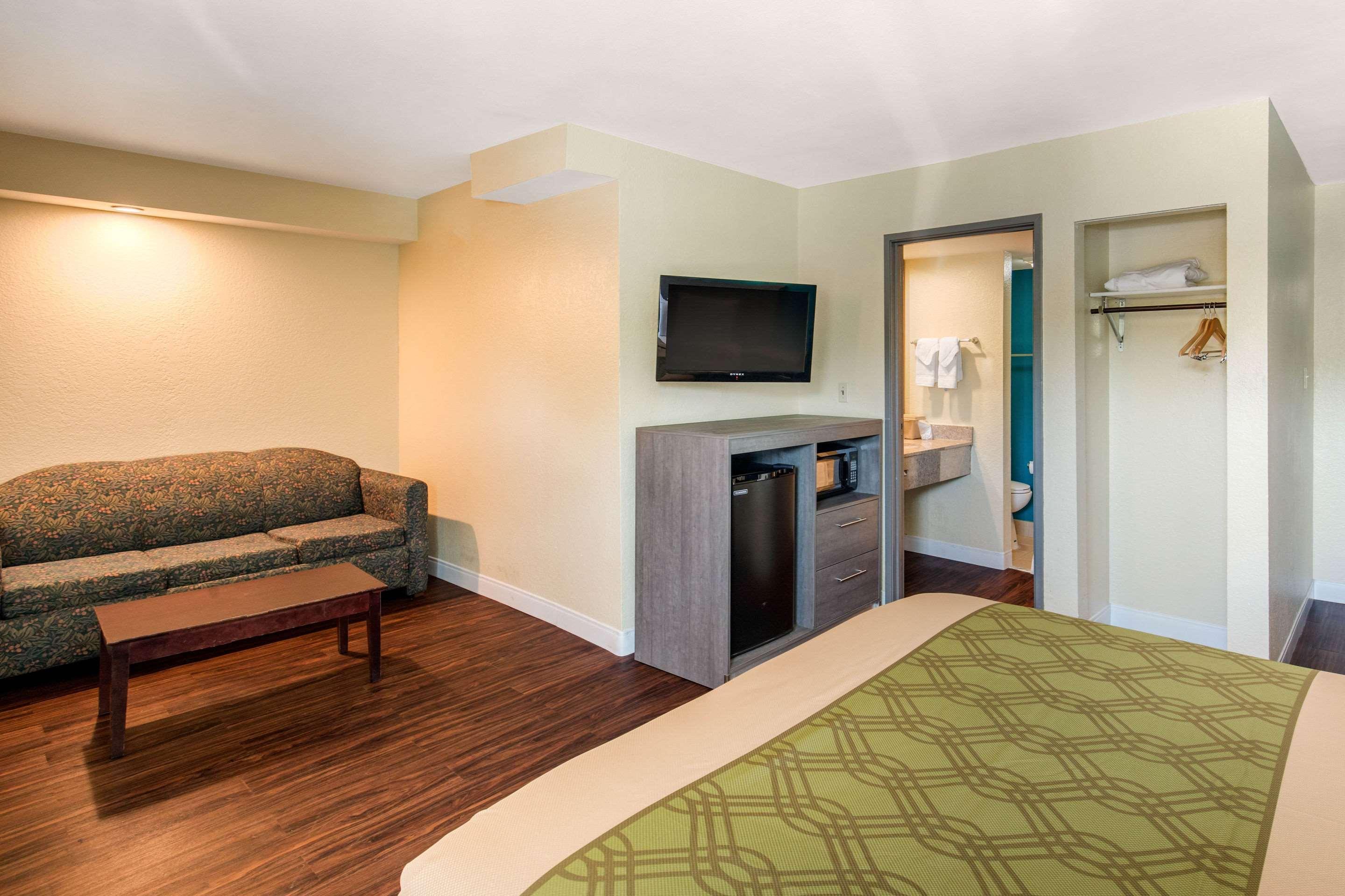 Quality Inn & Suites Richardson-Dallas Buitenkant foto